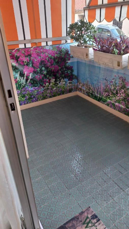 דירות מנטון Chez Bianca Les Coquelicots Les Lucioles מראה חיצוני תמונה